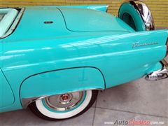 Salón Retromobile FMAAC México 2015 - Ford Thunderbird 1956