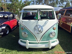 1963 Volks Wagen Deluxe Microbus 15 Window