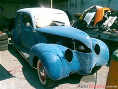 FORD 1939 EL SR. PITUFO