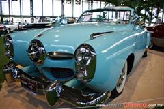 1950 Studebaker Commander. Motor V8 de 232ci que desarrolla 120hp.