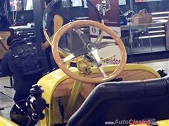 Salón Retromobile FMAAC México 2015 - Ford Speedster 1927