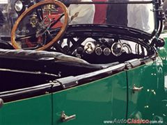 Salón Retromobile FMAAC México 2015 - Buick 45 1921