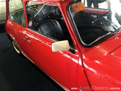 Salón Retromobile FMAAC México 2015 - Austin Mini 850 1971