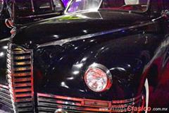 1947 Packard Custom Clipper Super Limousine 8 cilindros en línea de 356ci con 165hp