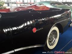 Salón Retromobile FMAAC México 2016 - 1954 Buick Super