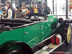 Salón Retromobile FMAAC México 2015 - Buick 45 1921