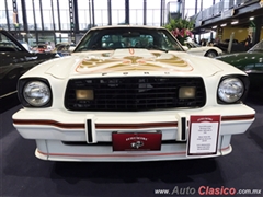 Salón Retromobile FMAAC México 2015 - Ford Mustang II King Cobra 1978