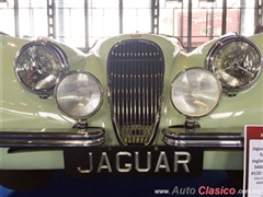 Salón Retromobile FMAAC México 2016 - 1952 Jaguar XK-120