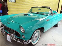 Salón Retromobile FMAAC México 2015 - Ford Thunderbird 1956