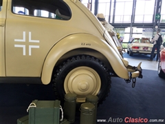 Salón Retromobile FMAAC México 2015 - VW Sedan 1944