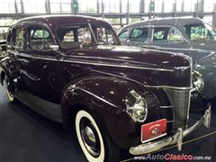 Salón Retromobile FMAAC México 2015 - Ford Deluxe 1940