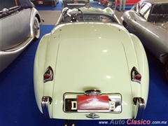 Salón Retromobile FMAAC México 2016 - 1952 Jaguar XK-120