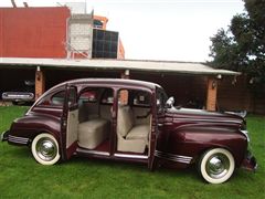 DODGE PLYMOUTH 1941 SEDAN CUATRO PUERTAS