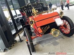 Salón Retromobile FMAAC México 2016 - 1903 Ford A