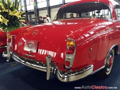 Salón Retromobile FMAAC México 2015 - Mercedes Benz 220SE 1960