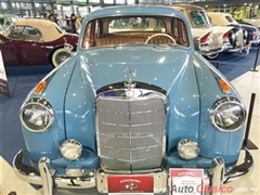 Salón Retromobile FMAAC México 2015 - Mercedes Benz 220S 1958