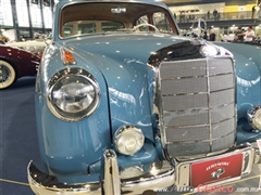 Salón Retromobile FMAAC México 2015 - Mercedes Benz 220S 1958