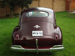 DODGE PLYMOUTH 1941 SEDAN CUATRO PUERTAS