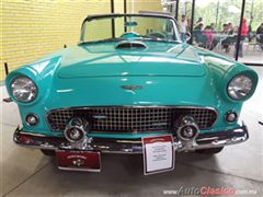 Salón Retromobile FMAAC México 2015 - Ford Thunderbird 1956