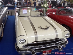 Salón Retromobile FMAAC México 2016 - 1956 Pontiac Starchief