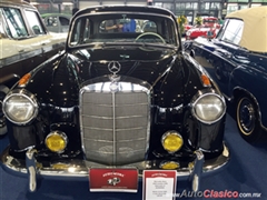 Salón Retromobile FMAAC México 2015 - Mercedes Benz 220S 1959