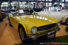 1974 Triumph TR6. Motor 6L de 2,500cc que desarrolla 105hp.