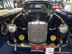 Salón Retromobile FMAAC México 2015 - Mercedes Benz 220S 1959