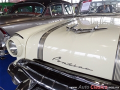 Salón Retromobile FMAAC México 2016 - 1956 Pontiac Starchief