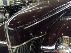 Salón Retromobile FMAAC México 2015 - Ford Deluxe 1940