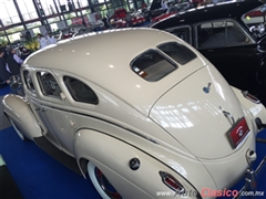 Salón Retromobile FMAAC México 2016 - 1939 Chrysler