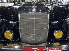 Salón Retromobile FMAAC México 2015 - Mercedes Benz 220S 1959