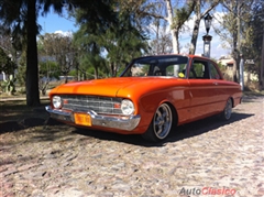 CHEVROLET CAMEO Y FORD 200