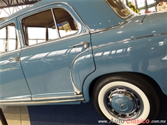 Salón Retromobile FMAAC México 2015 - Mercedes Benz 220S 1958