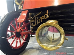 Salón Retromobile FMAAC México 2016 - 1903 Ford A