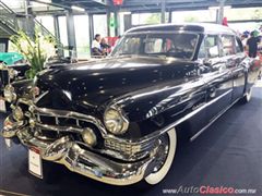 Salón Retromobile FMAAC México 2015 - Cadillac Imperial Sedan 1952