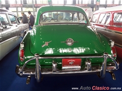 Salón Retromobile FMAAC México 2016 - 1951 Oldsmobile Super 88