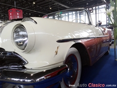 Salón Retromobile FMAAC México 2016 - 1956 Pontiac Starchief