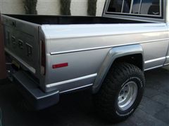 Jeep J10