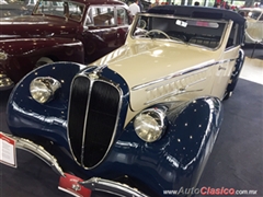 Salón Retromobile FMAAC México 2015 - Delahaye Cabriolet 135M 1946