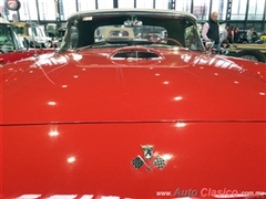 Salón Retromobile FMAAC México 2015 - Ford Thunderbird 1955