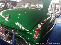 Salón Retromobile FMAAC México 2016 - 1951 Oldsmobile Super 88