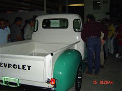 RESTAURACION DE PICK UP CHEVROLET 1951 - DESTAPE