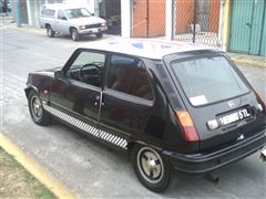 RENAULT R5