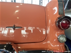 Salón Retromobile FMAAC México 2016 - 1956 Pontiac Starchief