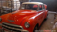 chevrolet 1952 sedan 4 puertas - Nueva pintura naranja y blanco