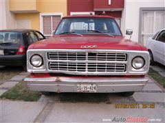 RESTAURACION DODGE D 100 1979 - REPARACION DE PARRILLA Y GOLPE FRONTAL