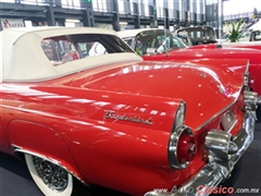 Salón Retromobile FMAAC México 2015 - Ford Thunderbird 1955