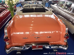 Salón Retromobile FMAAC México 2016 - 1956 Pontiac Starchief