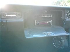 Mi Datsun 510. - Tapiceria y sonido.