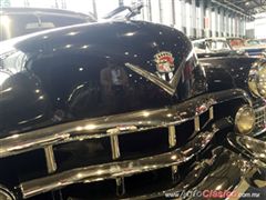 Salón Retromobile FMAAC México 2015 - Cadillac Imperial Sedan 1952